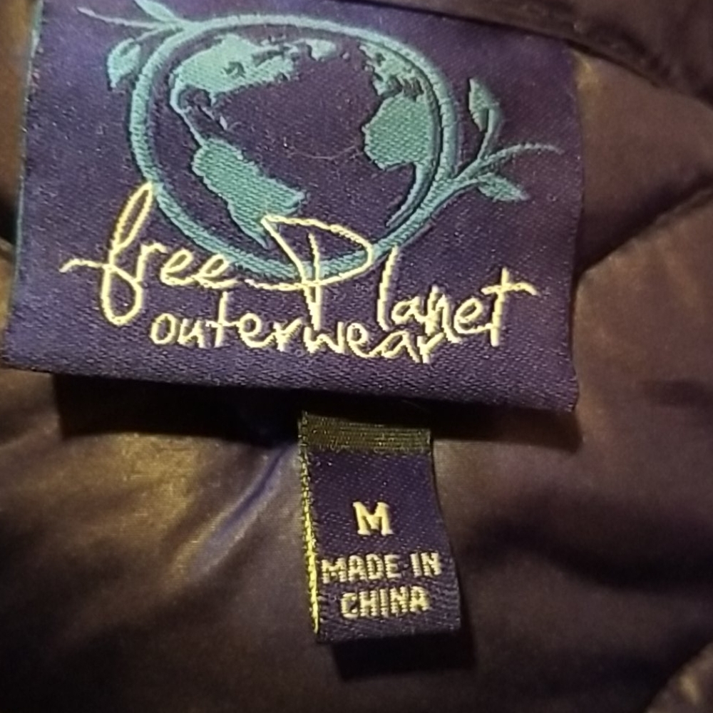 Coat - Picture 2 of 3